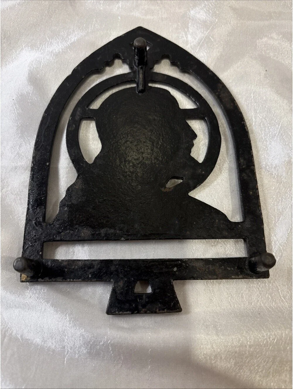 Vintage Antique Cast Iron Religious Trivet of Jesus Hot Pot/Pan Holder w/3 Legs